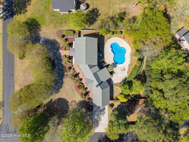 120 Robin Road, Greenville, NC 27858