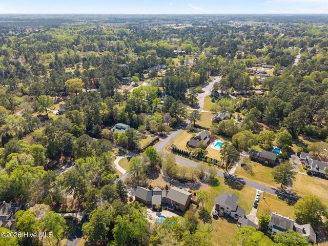 120 Robin Road, Greenville, NC 27858