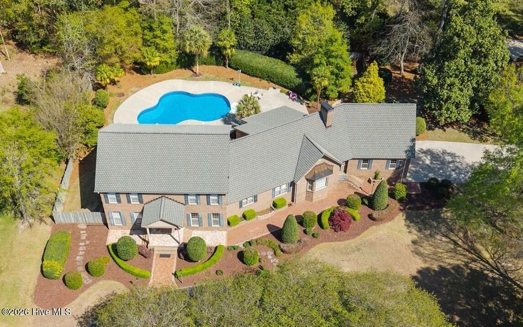 120 Robin Road, Greenville, NC 27858