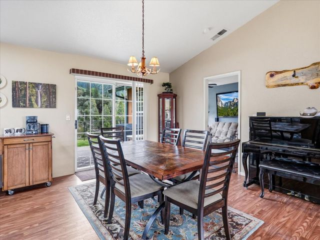 6132 Chowchilla Mountain Road, Mariposa, CA 95338