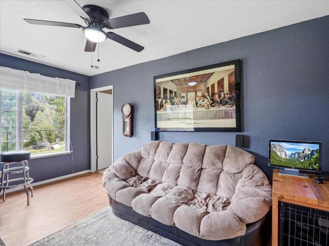 6132 Chowchilla Mountain Road, Mariposa, CA 95338