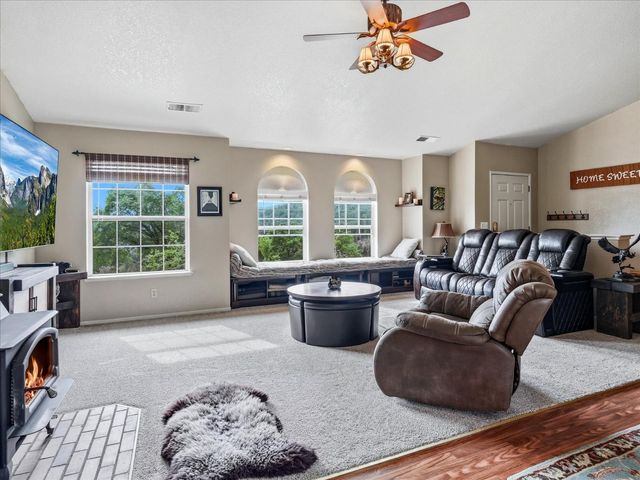 6132 Chowchilla Mountain Road, Mariposa, CA 95338