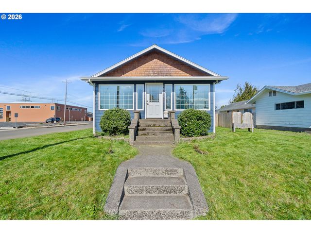 1802 8TH St, Tillamook, OR 97141