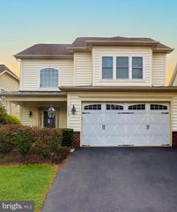 44529 BLUERIDGE MEADOWS DR, Ashburn, VA 20147