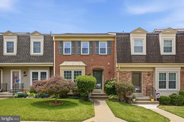 9937 WHITEWATER DR, Burke, VA 22015