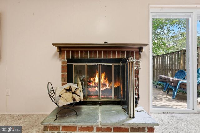 9937 WHITEWATER DR, Burke, VA 22015
