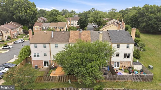 9937 WHITEWATER DR, Burke, VA 22015