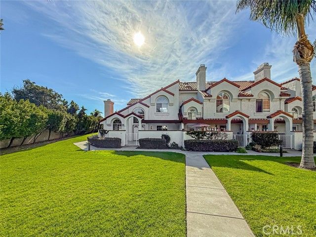 206 Camino Cortina, Camarillo, CA 93010
