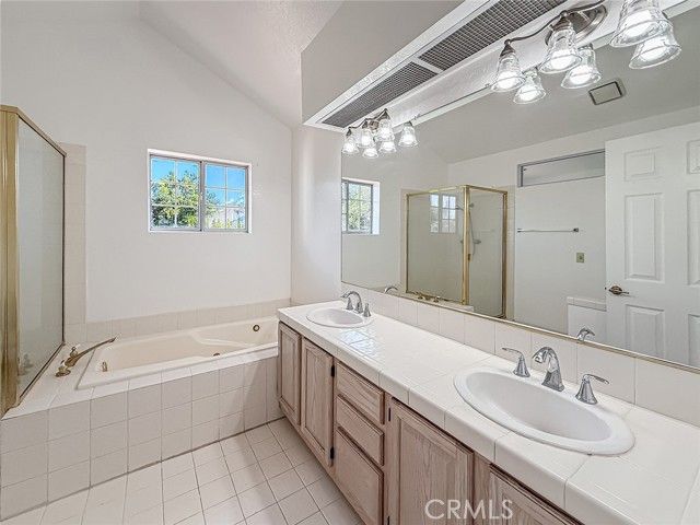 206 Camino Cortina, Camarillo, CA 93010