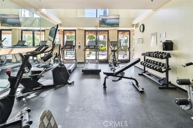 206 Camino Cortina, Camarillo, CA 93010