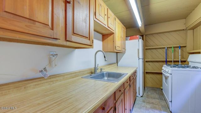 880 County Highway 125, Bleecker, NY 12078