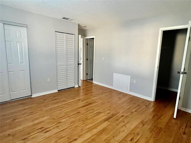 2701 HIDDEN LAKE DRIVE N F, Sarasota, FL 34237