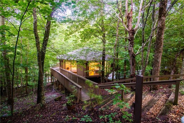 40 Treetopper Lane, Jasper, GA 30143