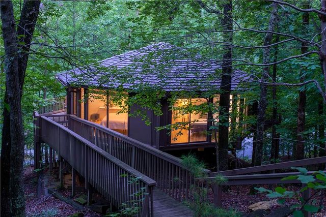 40 Treetopper Lane, Jasper, GA 30143