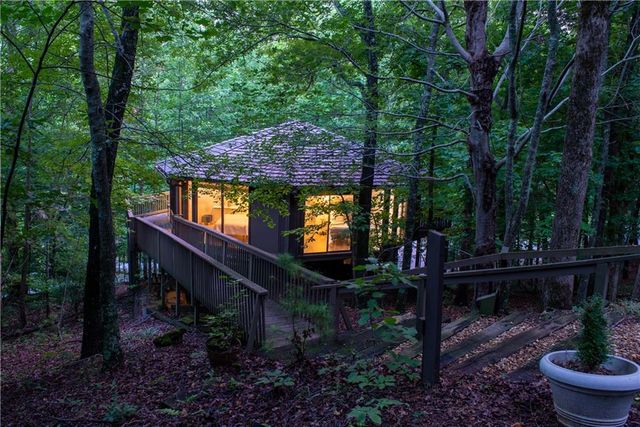 40 Treetopper Lane, Jasper, GA 30143