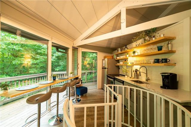 40 Treetopper Lane, Jasper, GA 30143