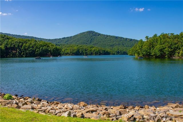 40 Treetopper Lane, Jasper, GA 30143