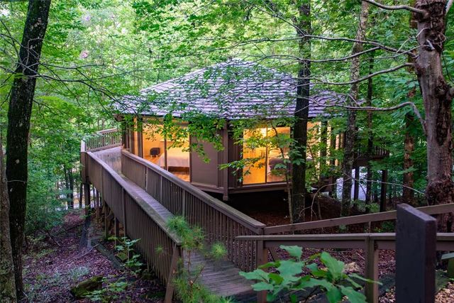 40 Treetopper Lane, Jasper, GA 30143