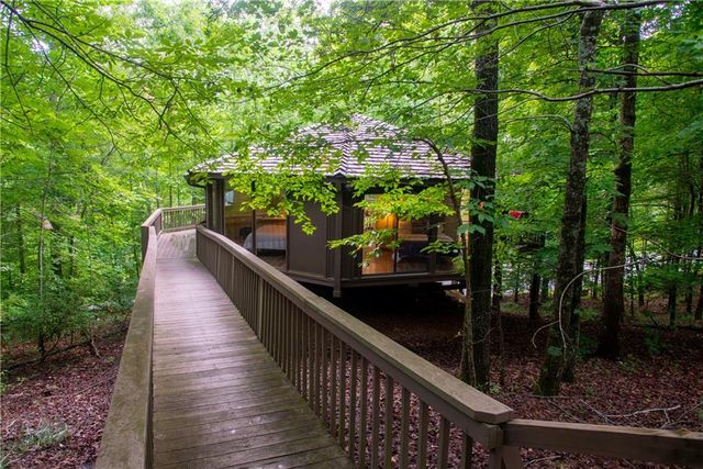 40 Treetopper Lane, Jasper, GA 30143