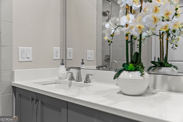 3435 Landen Pine Court NE, Atlanta, GA 30305