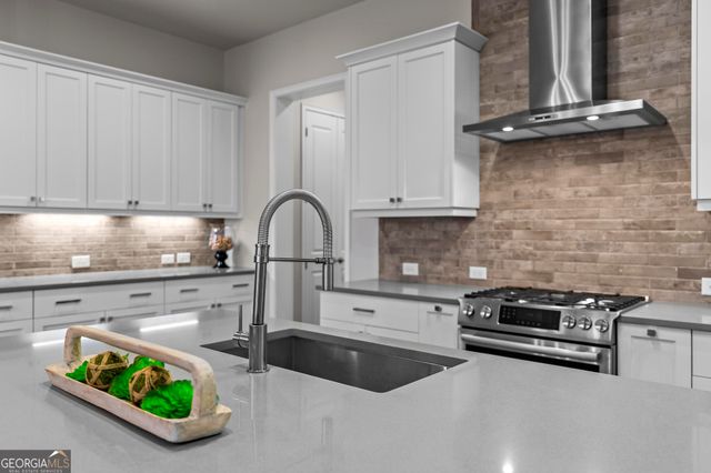 3435 Landen Pine Court NE, Atlanta, GA 30305