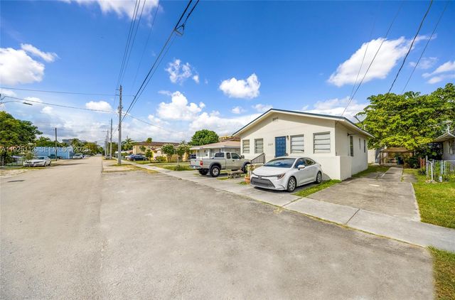 3269 SW 23rd Ter, Miami, FL 33145