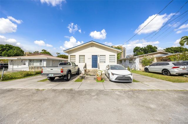 3269 SW 23rd Ter, Miami, FL 33145