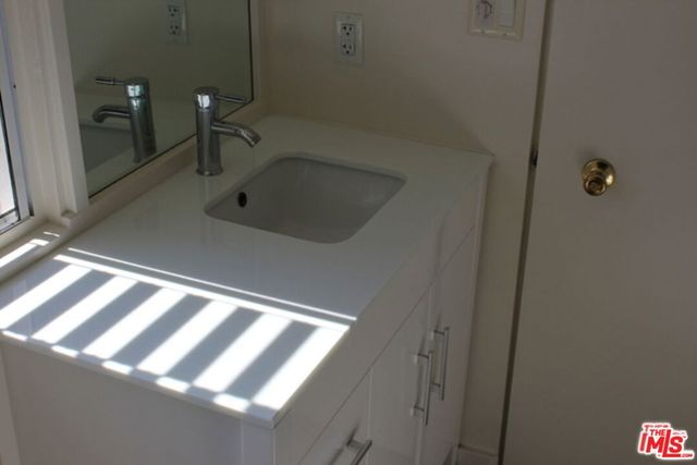 11044 OPHIR Drive 401, Los Angeles, CA 90024