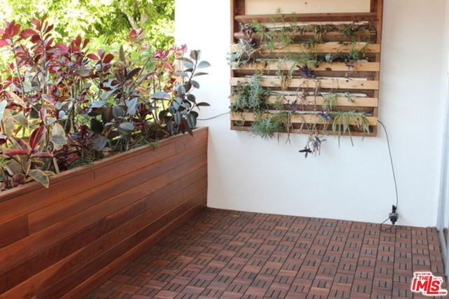 11044 OPHIR Drive 401, Los Angeles, CA 90024