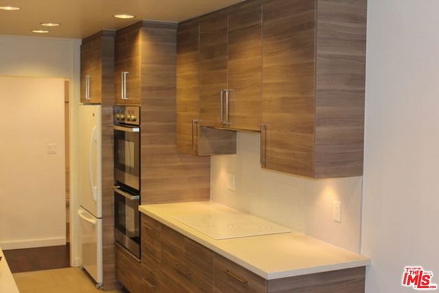 11044 OPHIR Drive 401, Los Angeles, CA 90024