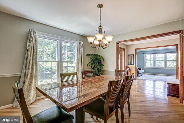 17 NOTTINGHAM DR, West Grove, PA 19390