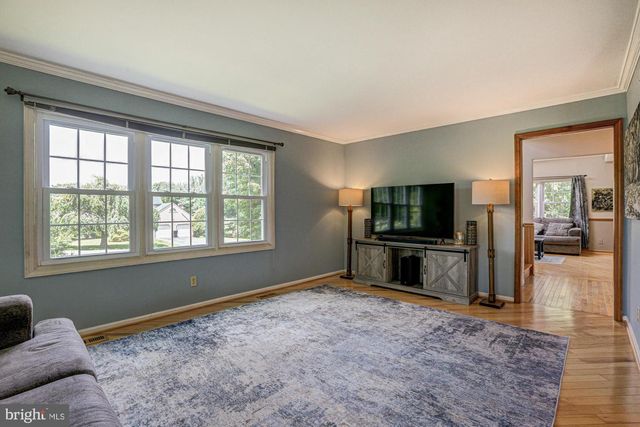 17 NOTTINGHAM DR, West Grove, PA 19390