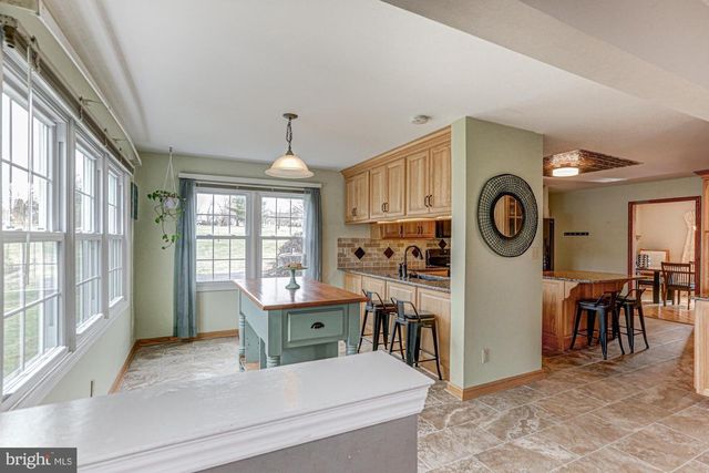 17 NOTTINGHAM DR, West Grove, PA 19390