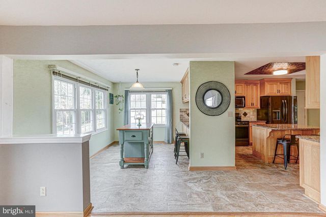 17 NOTTINGHAM DR, West Grove, PA 19390