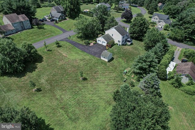 17 NOTTINGHAM DR, West Grove, PA 19390