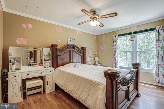 17 NOTTINGHAM DR, West Grove, PA 19390