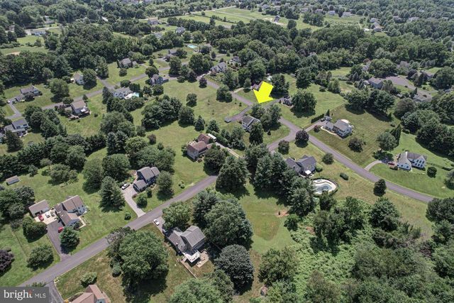 17 NOTTINGHAM DR, West Grove, PA 19390