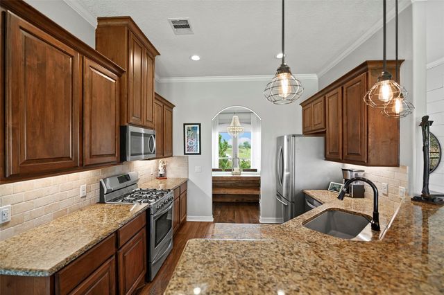 5649 Pioneer Trail, Sealy, TX 77474