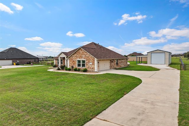 5649 Pioneer Trail, Sealy, TX 77474