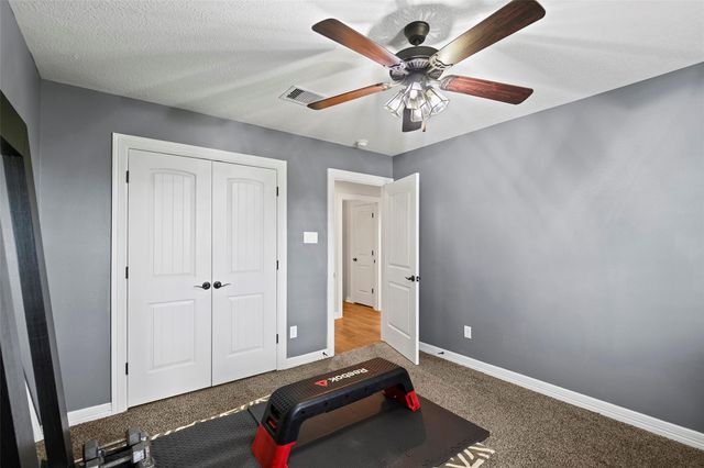 5649 Pioneer Trail, Sealy, TX 77474