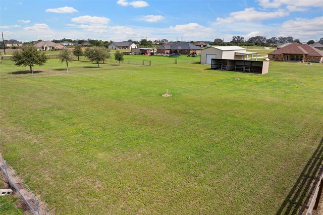 5649 Pioneer Trail, Sealy, TX 77474