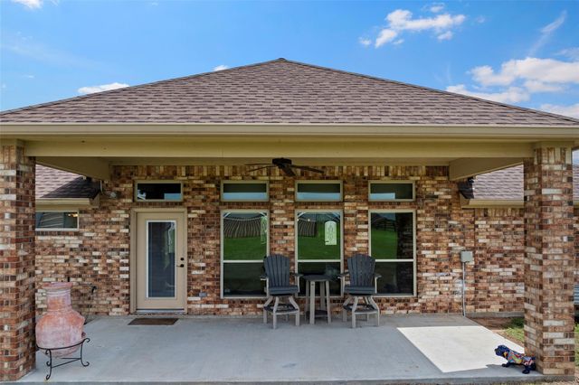5649 Pioneer Trail, Sealy, TX 77474