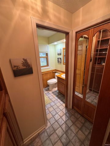 4310 W Lost Mans Lane, Bloomington, IN 47404