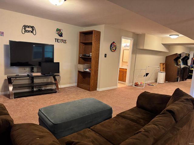 4310 W Lost Mans Lane, Bloomington, IN 47404