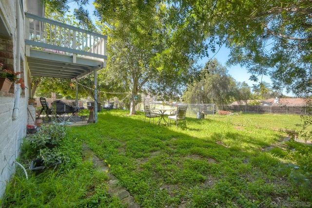 820 Birch Avenue, Escondido, CA 92027