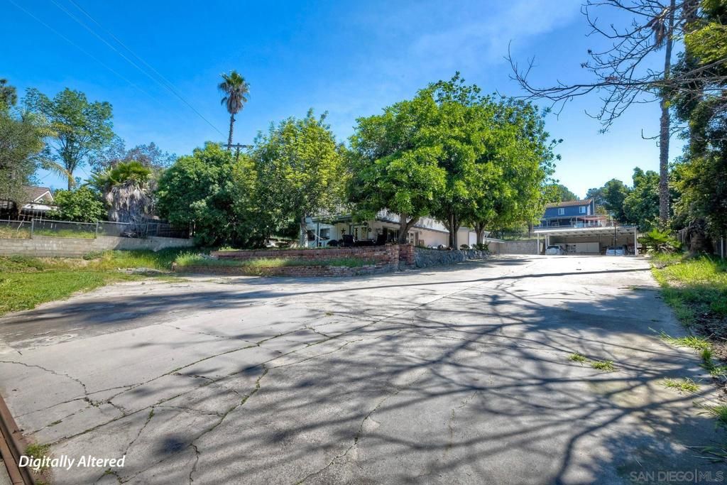 820 Birch Avenue, Escondido, CA 92027