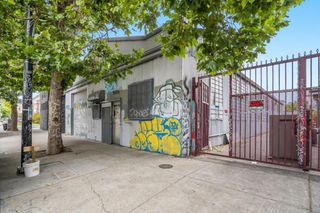 5526 San Pablo Avenue, Oakland, CA 94608