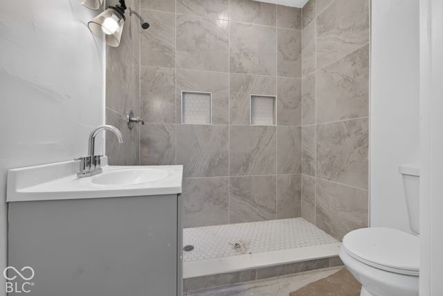 701 Carlyle Place, Indianapolis, IN 46201
