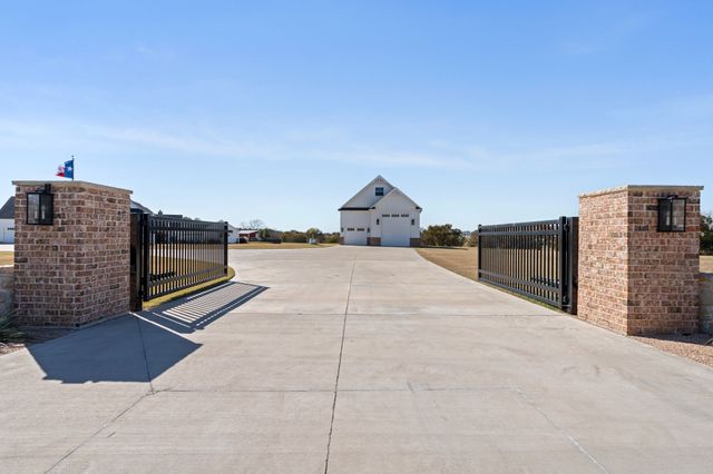 714 Bethel Road, Waxahachie, TX 75167