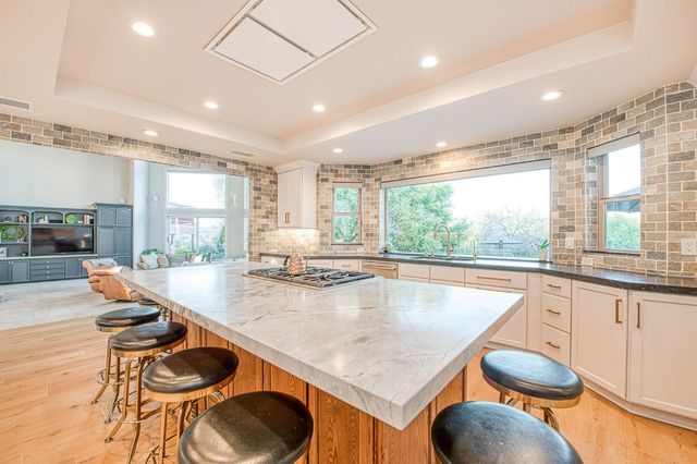 16115 Deer Path Lane, Clovis, CA 93619